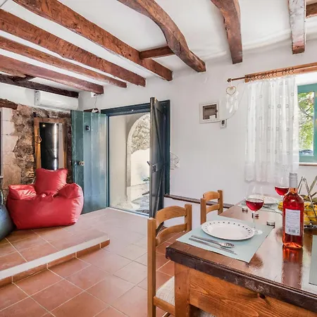 Ellen T House Alexandros