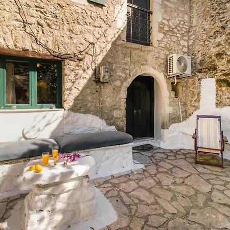 別荘 Ellen T House *