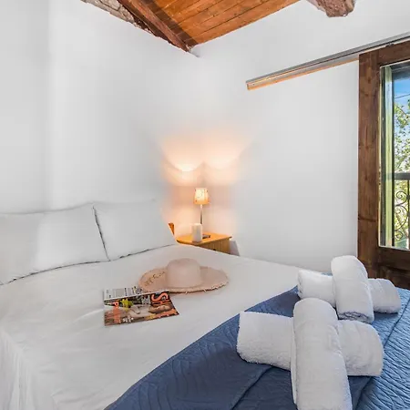 Holiday home Ellen T House Alexandros