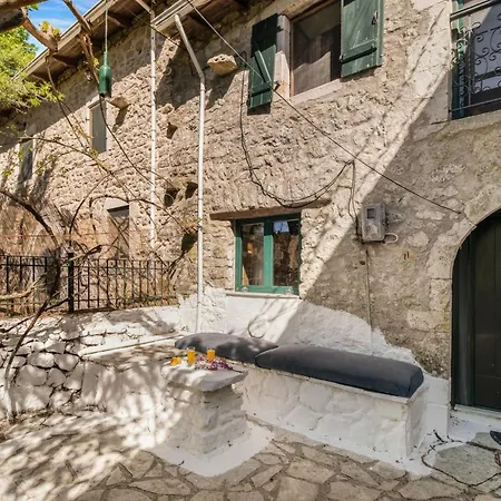 Holiday home Ellen T House Alexandros
